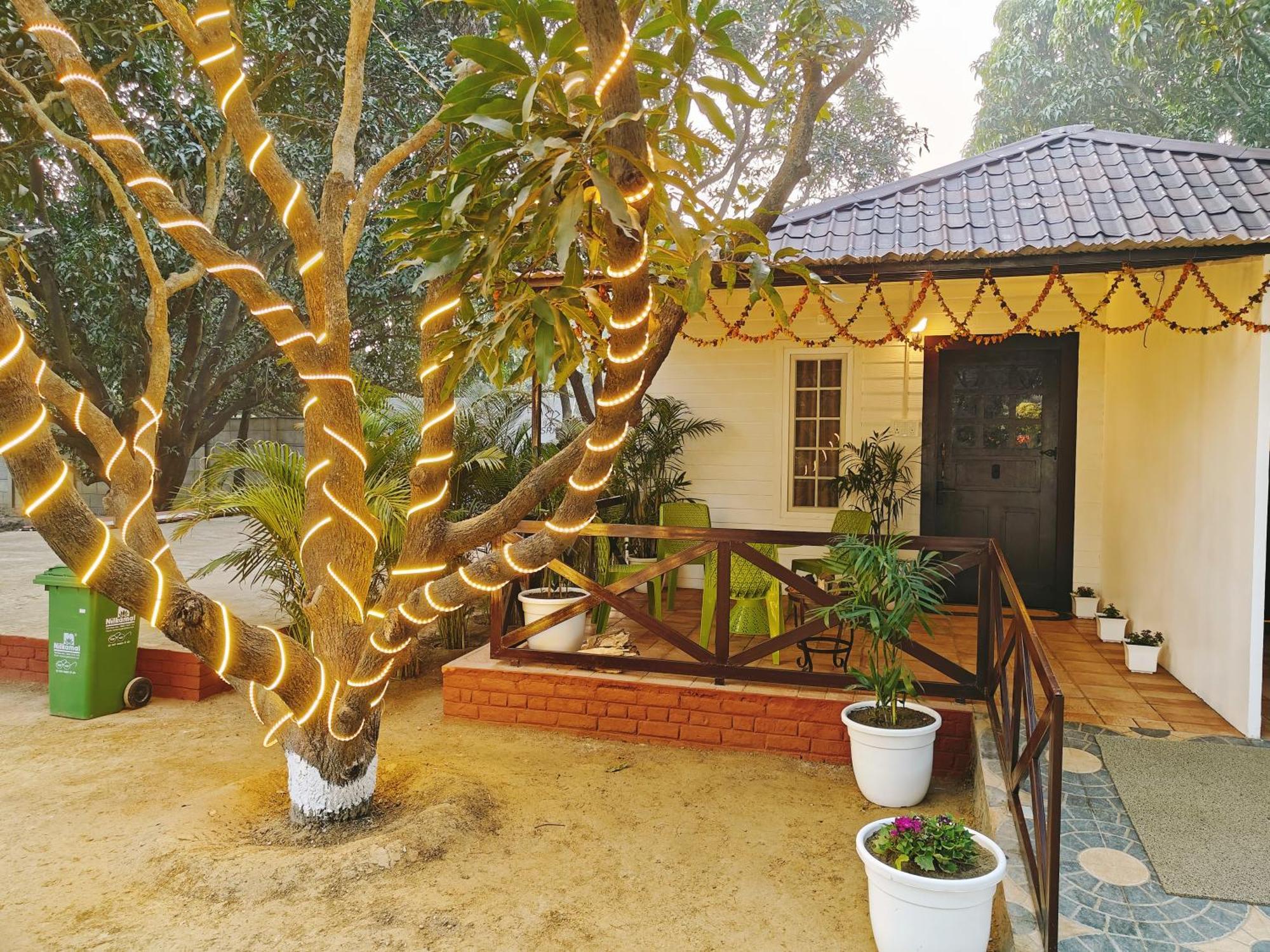 Shobhayan Inn, Airport Railway Station Pickup Free Ayodhya Extérieur photo