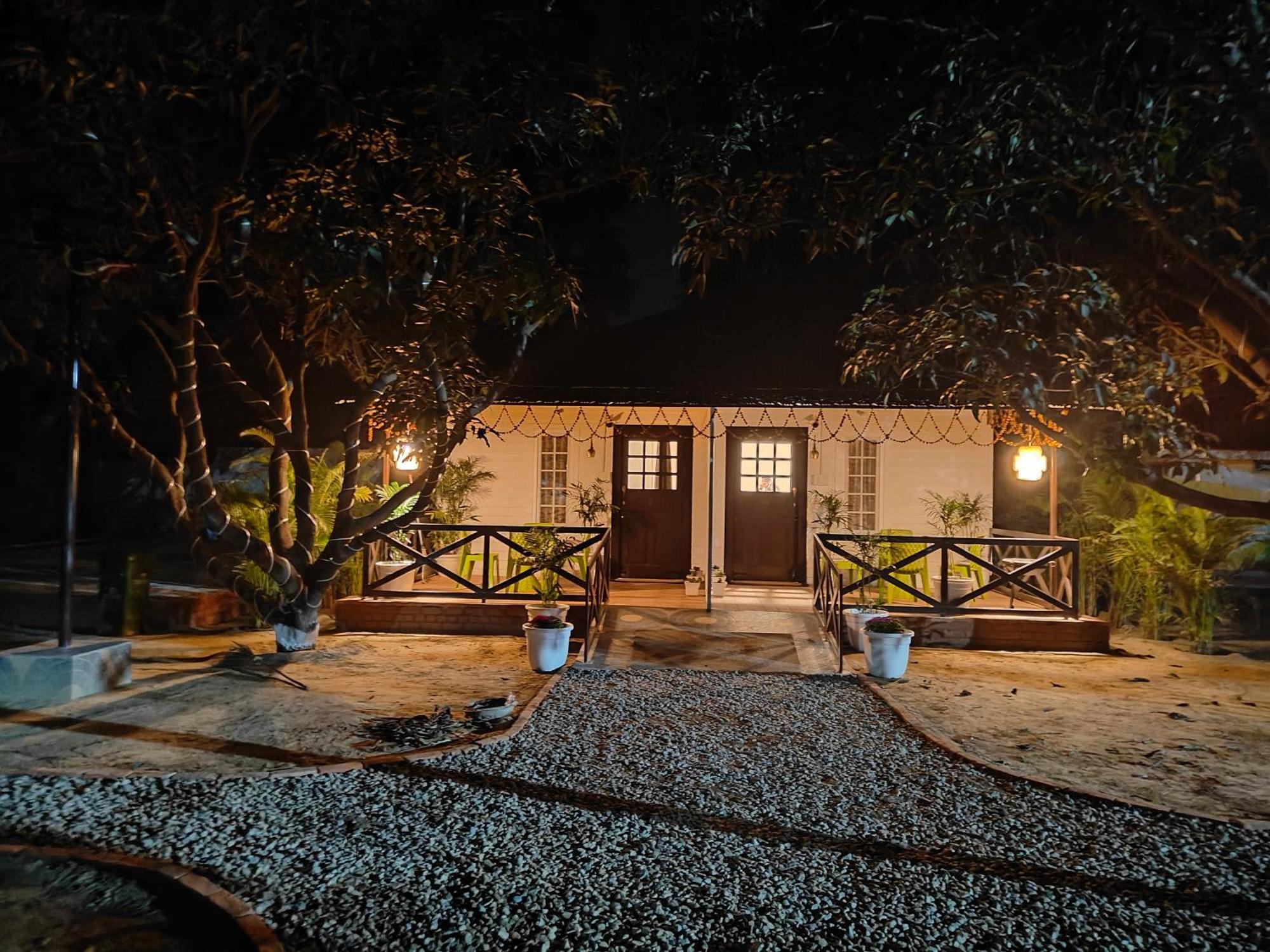 Shobhayan Inn, Airport Railway Station Pickup Free Ayodhya Extérieur photo