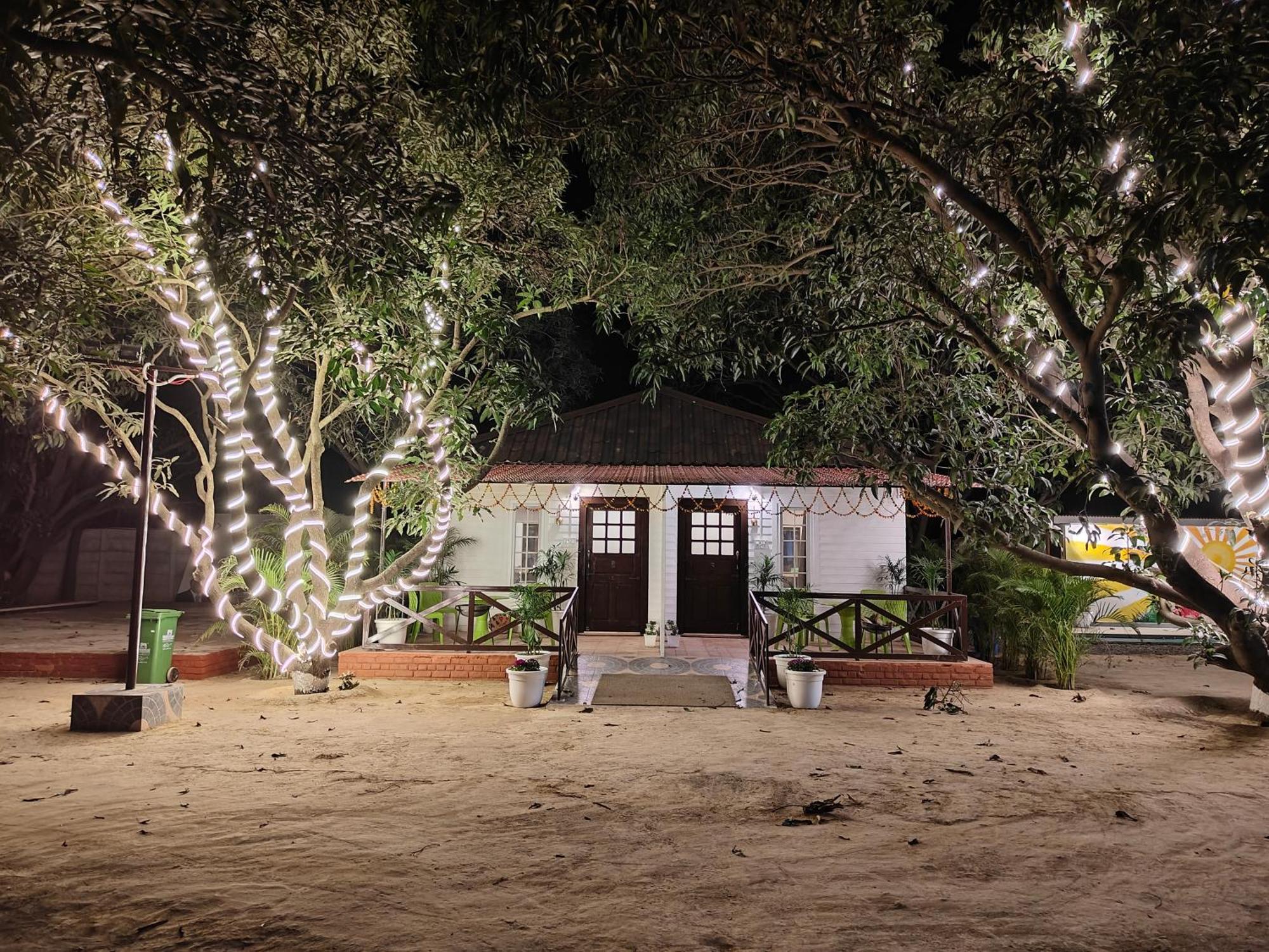 Shobhayan Inn, Airport Railway Station Pickup Free Ayodhya Extérieur photo